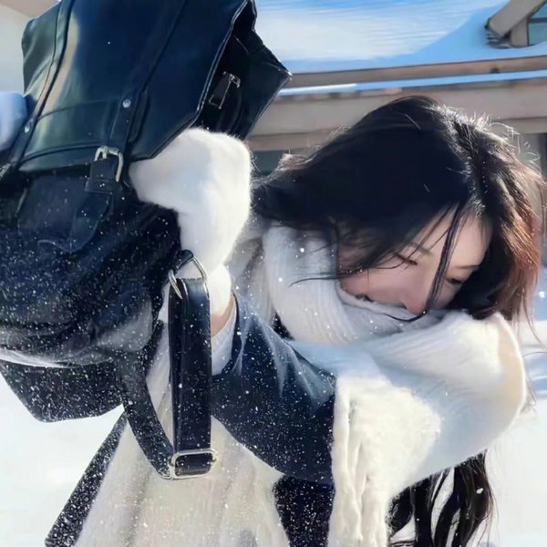 八零年我偷听女儿心声改命